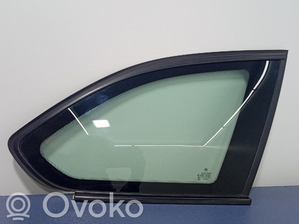 BMW 7 F01 F02 F03 F04 Szyba karoseryjna tylna 