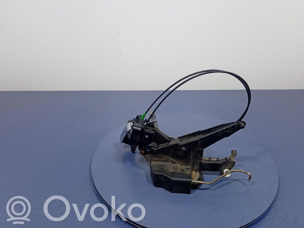 Toyota Corolla Verso E121 Front door lock 