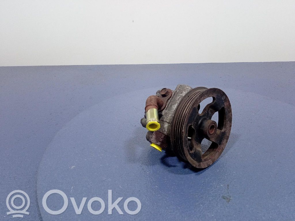 Toyota Corolla Verso E121 Pompa servosterzo