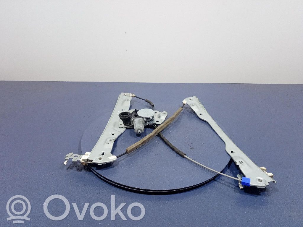 Infiniti Q50 Serrure de porte avant