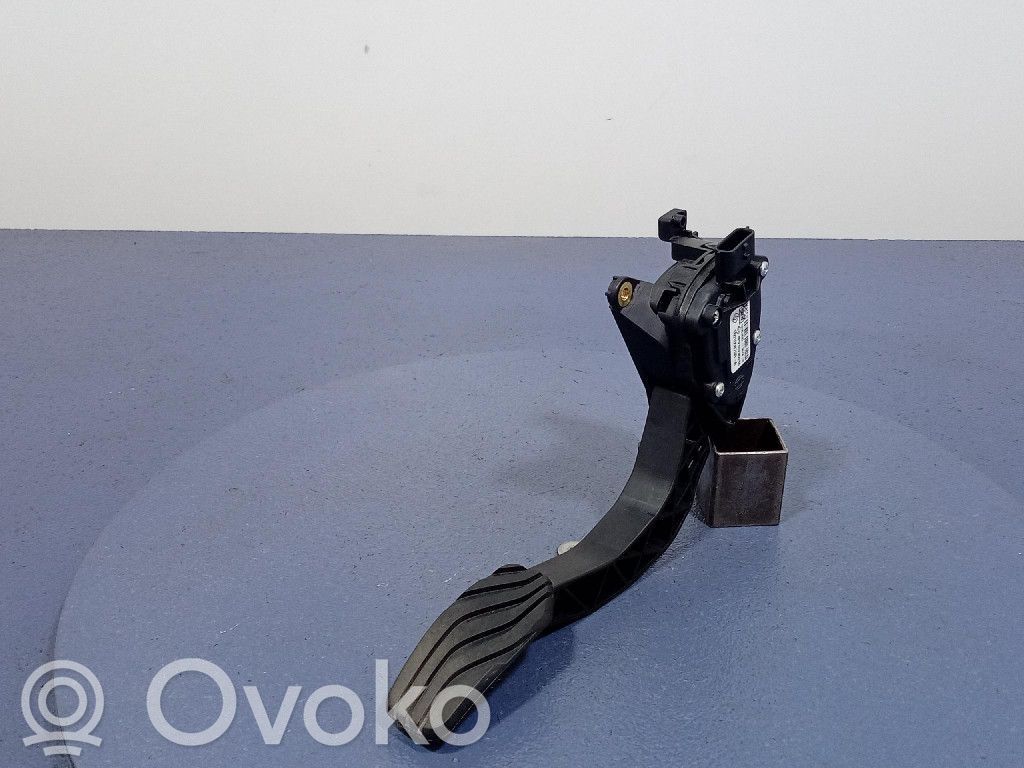 Renault Captur Accelerator throttle pedal 