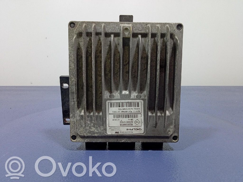 Nissan Note (E11) Unité de commande, module ECU de moteur 