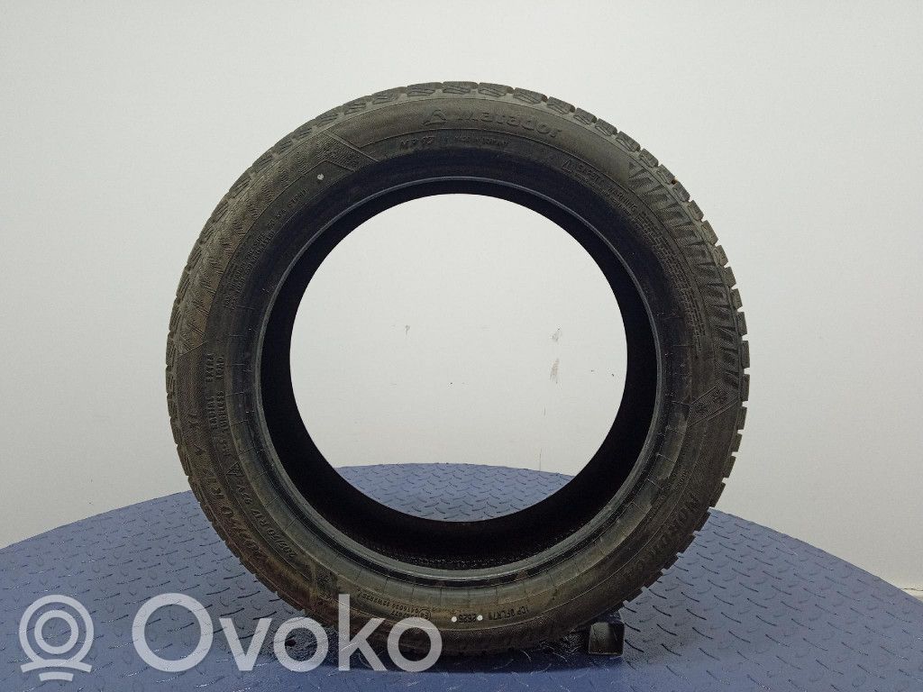R17 winter tire