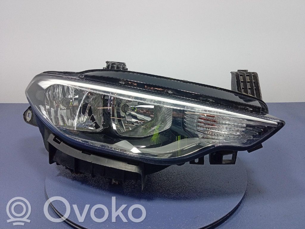 Fiat Tipo Lampa przednia 