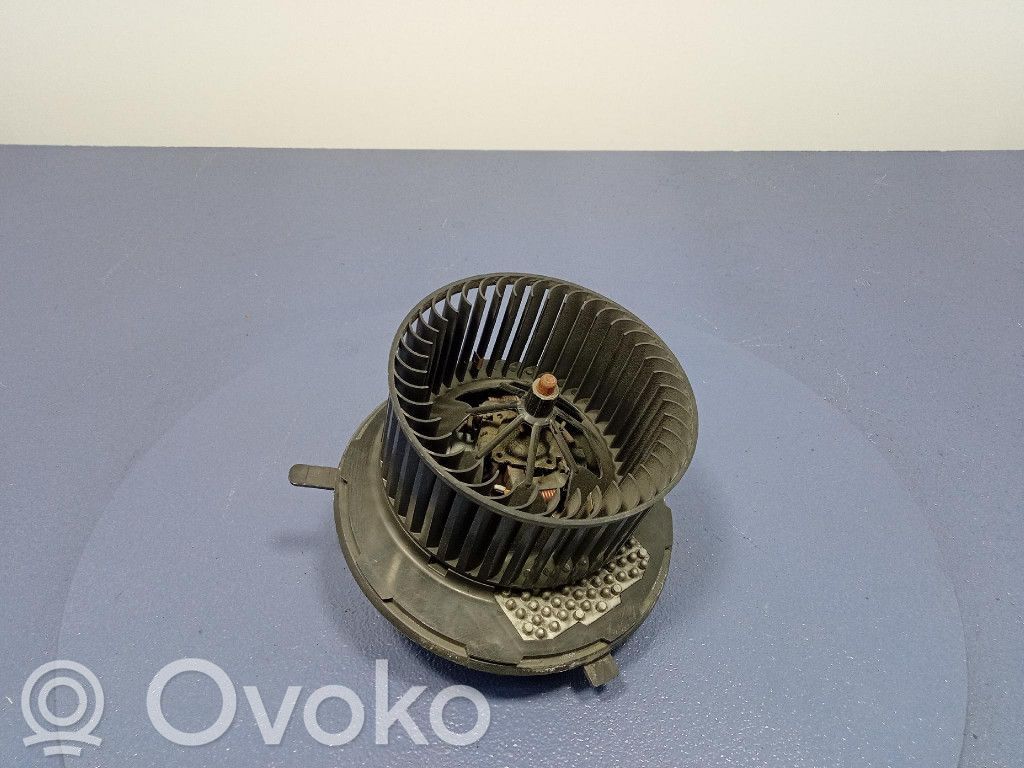 Lämmittimen puhallin   3C1820015Q,3C1820015Q