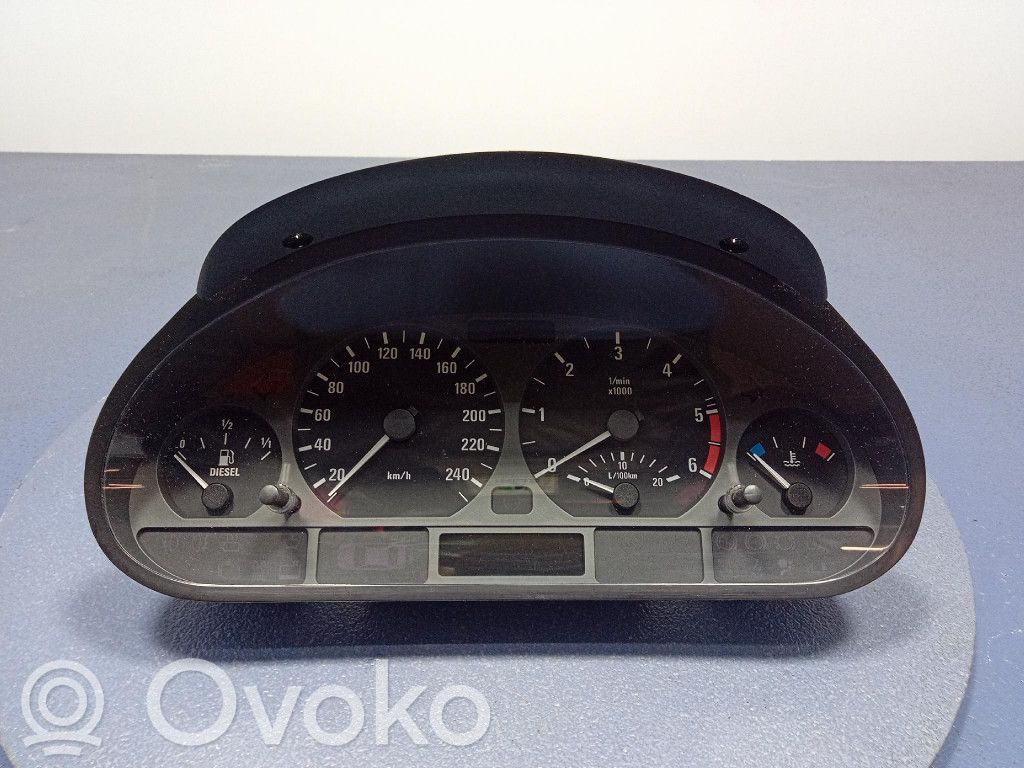 BMW X3 E83 Speedometer (instrument cluster) 