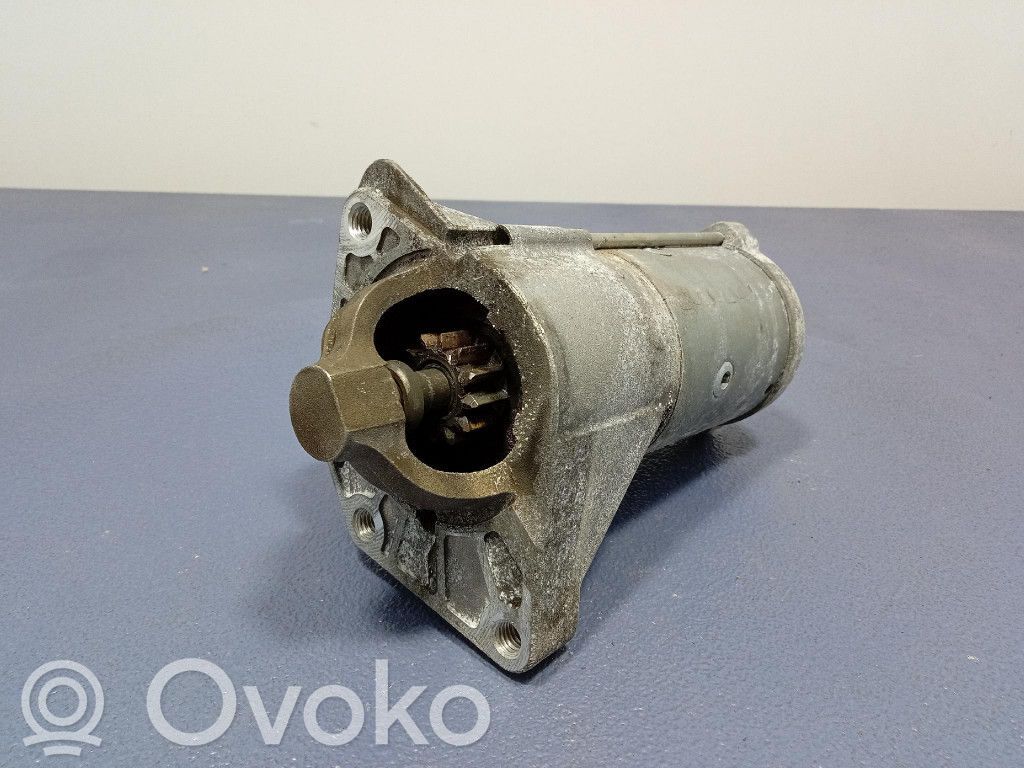 Opel Vivaro Starteris 