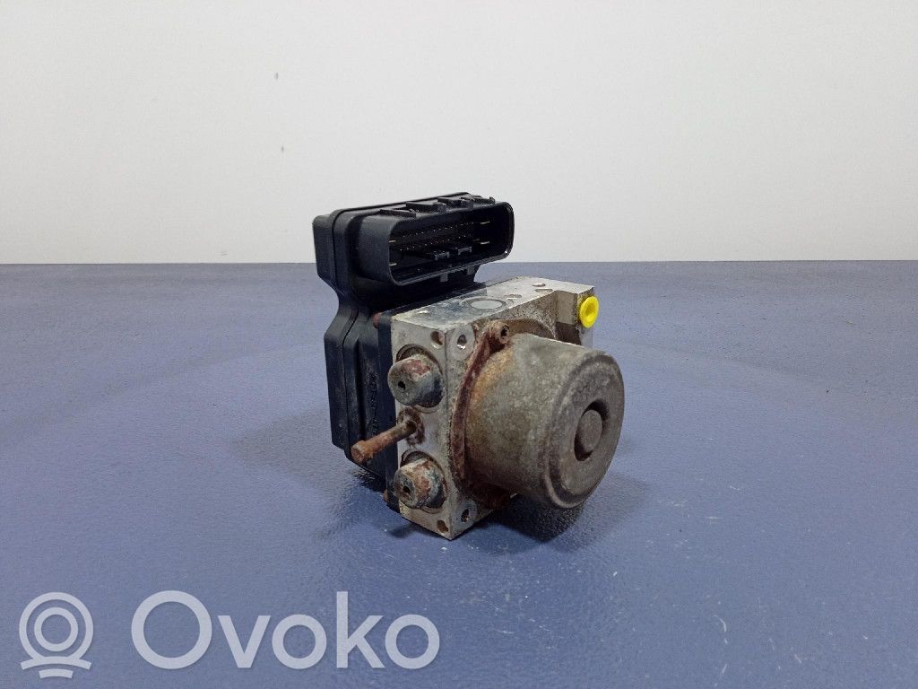 Nissan Maxima A34 Pompe ABS