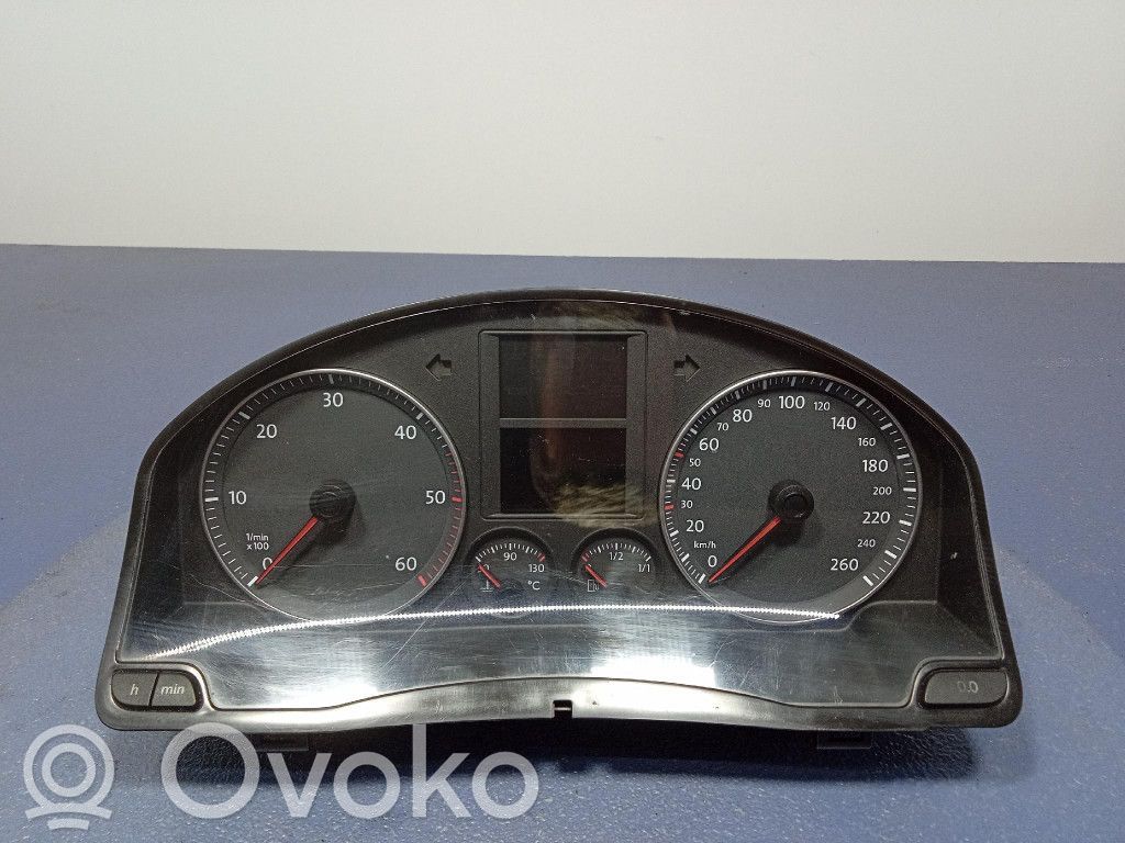 Volkswagen Golf IV Nopeusmittari (mittaristo) 