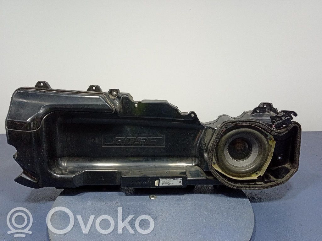Audi A6 Allroad C5 Subwoofer 