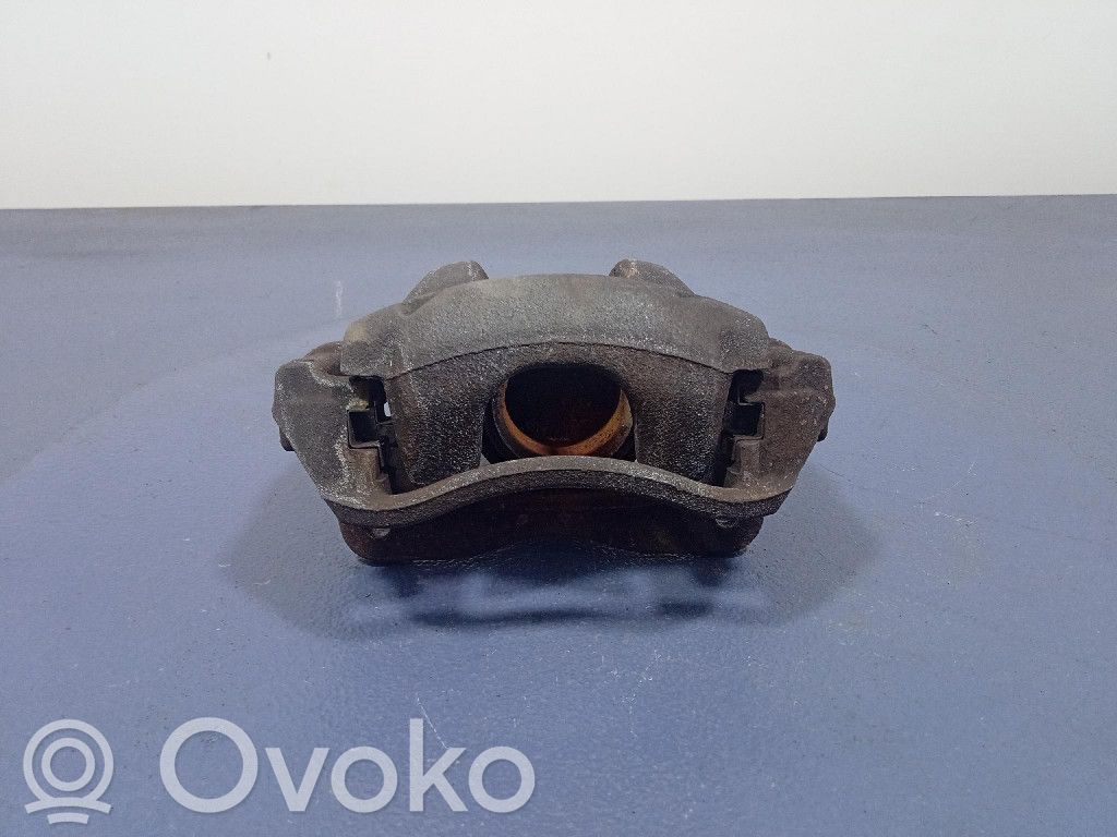Toyota Auris E180 Etujarrusatula 