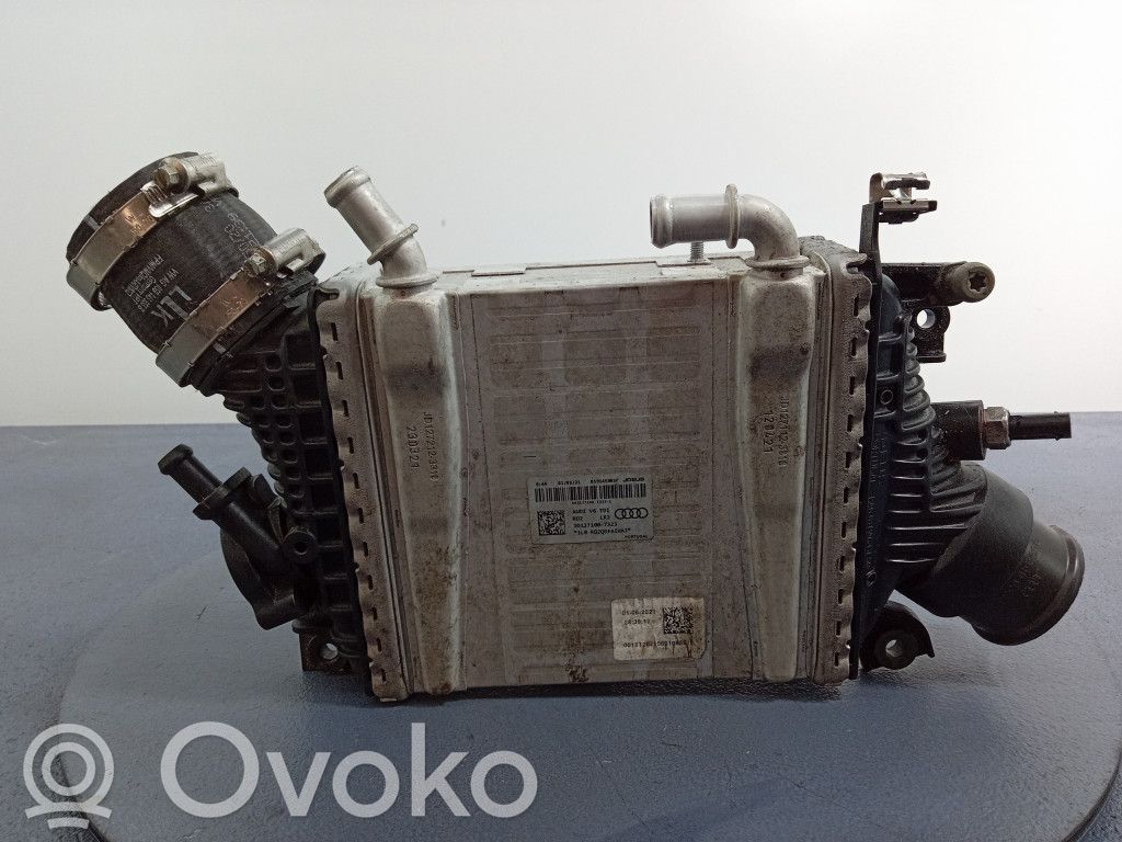 Audi Q7 4M Interkūlerio radiatorius 