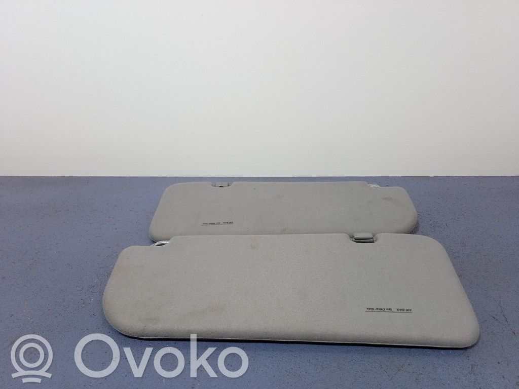 Sun visor