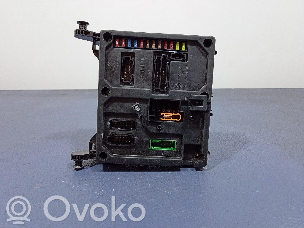 Volkswagen Sharan Juego de caja de fusibles 