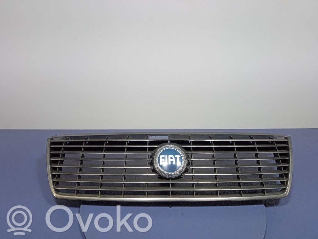 Fiat Croma Grilă față 