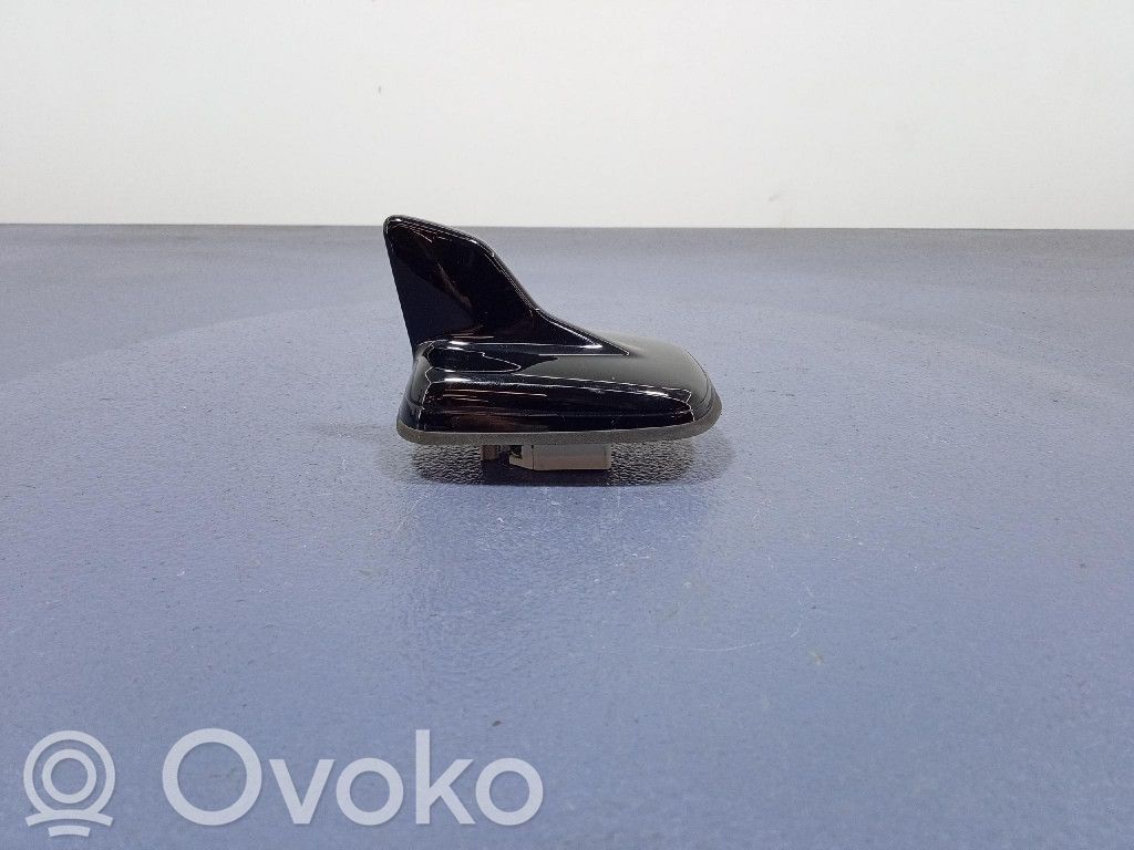 GPS-pystyantenni   4N0035503AP,4N0035503AP