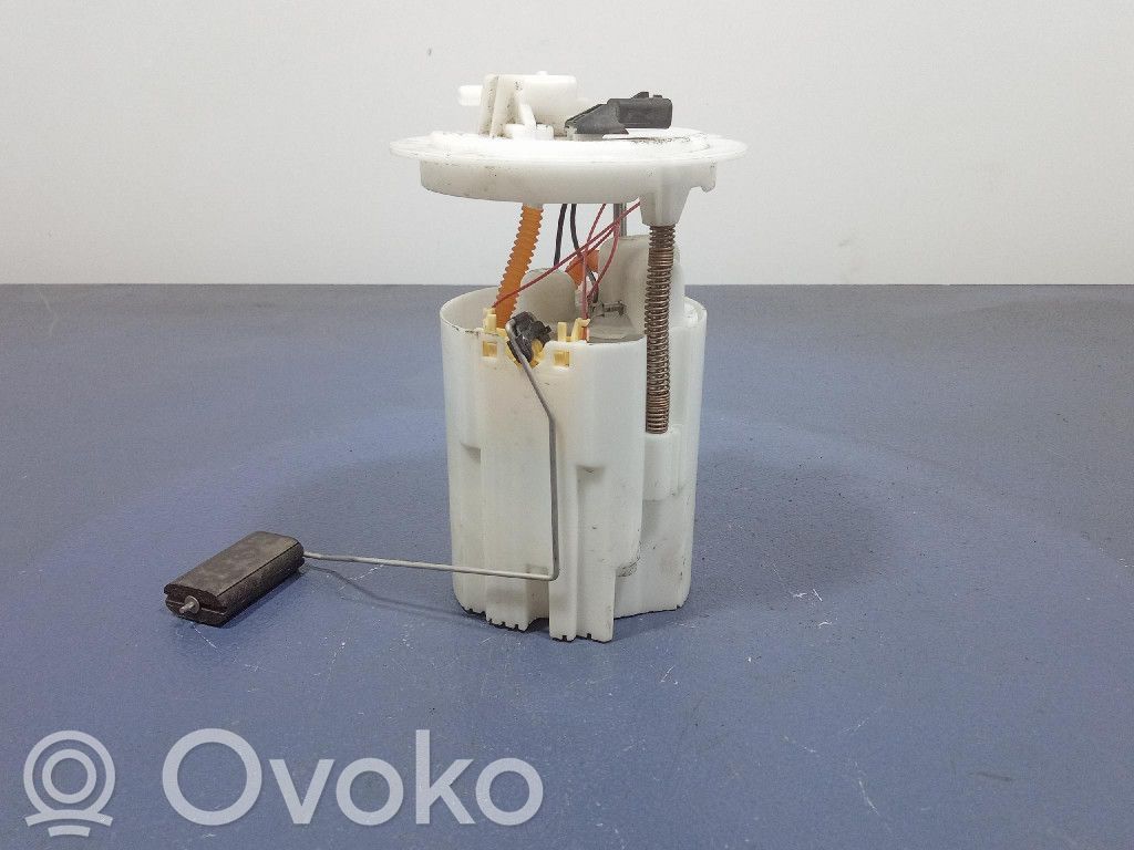 Renault Megane I Polttoainesäiliön pumppu 