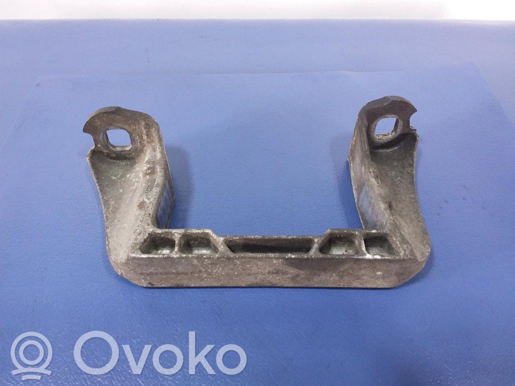 Volvo V50 Engine mount vacuum valve 