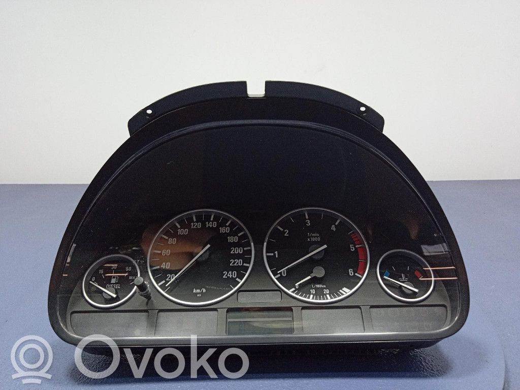 BMW 5 E39 Spidometrs (instrumentu panelī) 