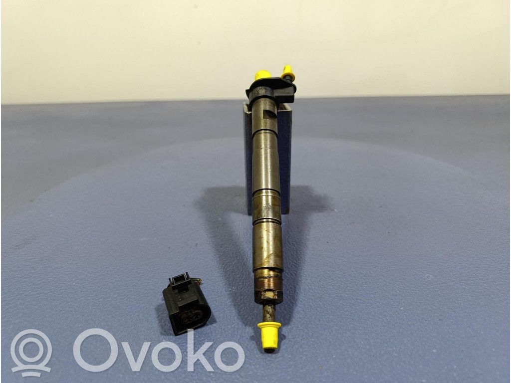 Audi A6 S6 C6 4F Injektor Einspritzdüse 
