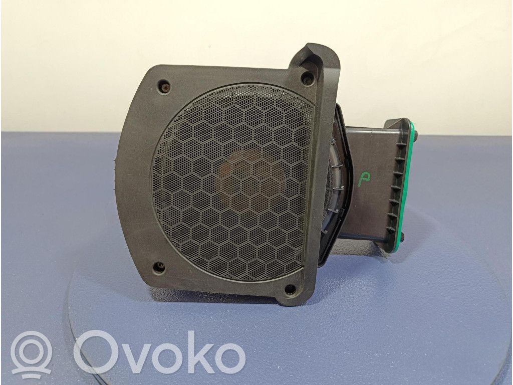BMW X4 G02 Altavoz subwoofer 