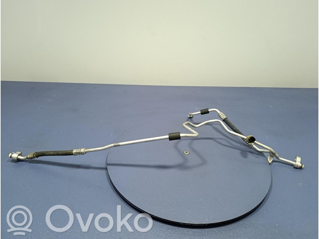 BMW X4 F26 Ilmastointilaitteen putki (A/C) 