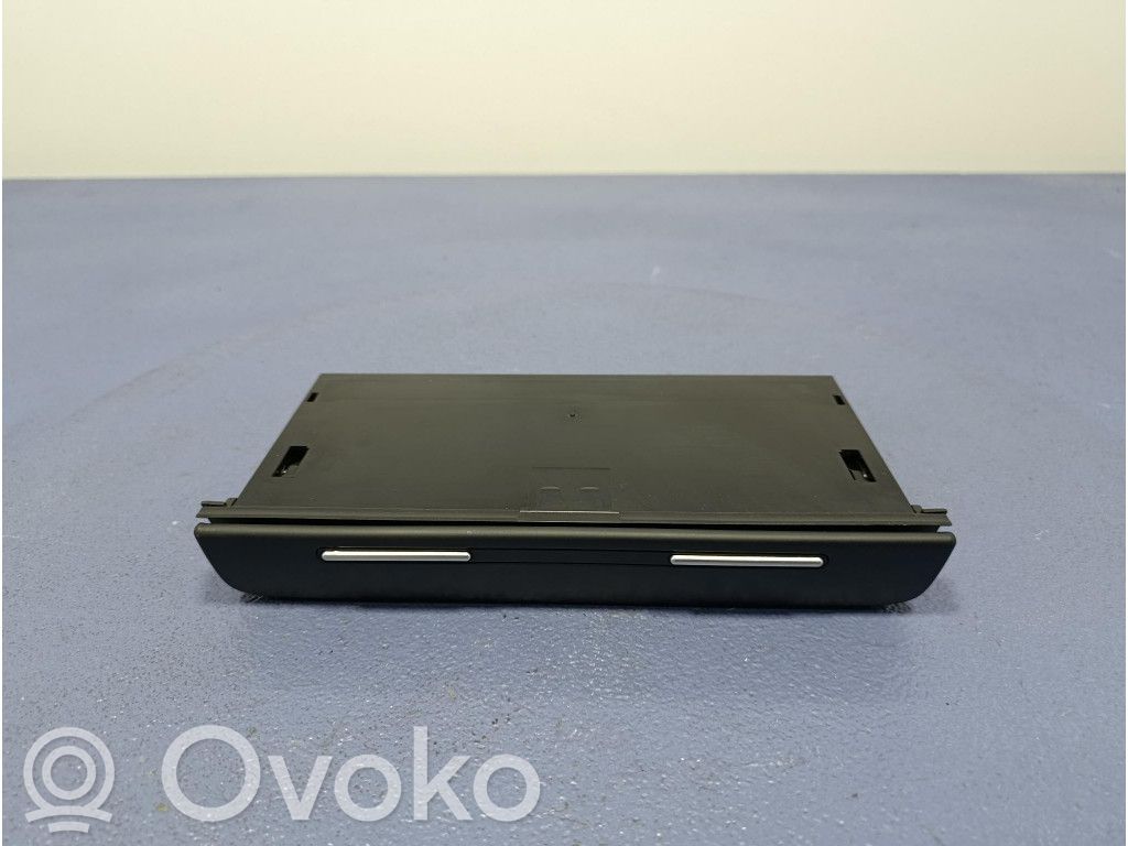Seat Exeo (3R) Handschuhfach