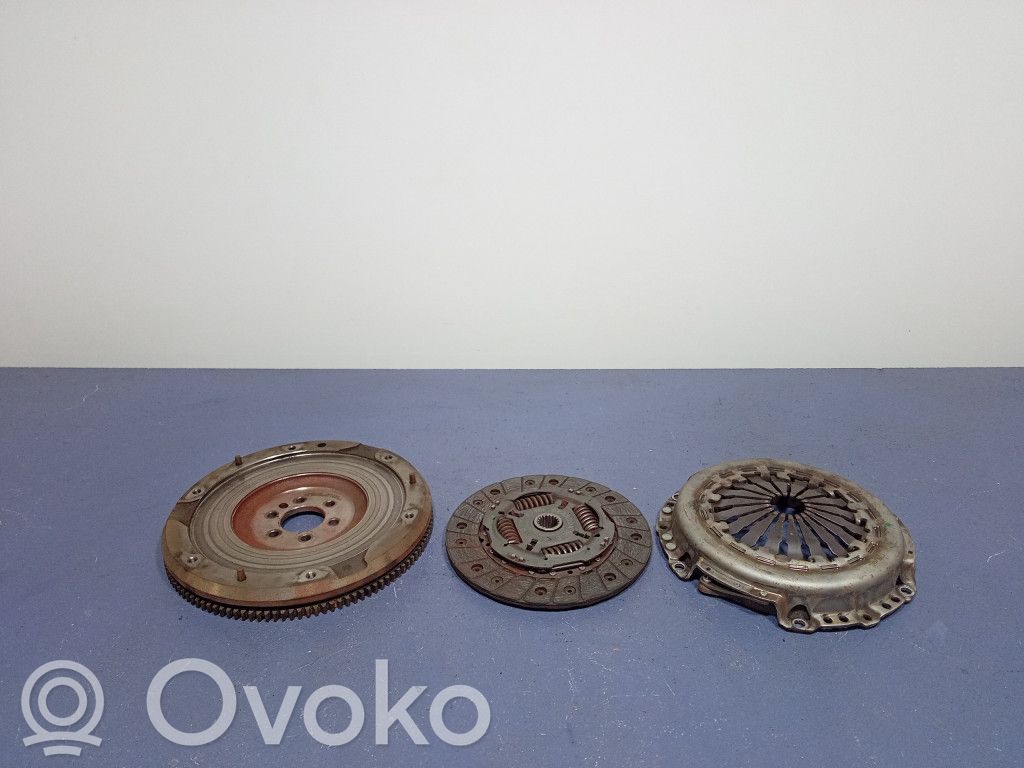 Opel Corsa F Kit d'embrayage 