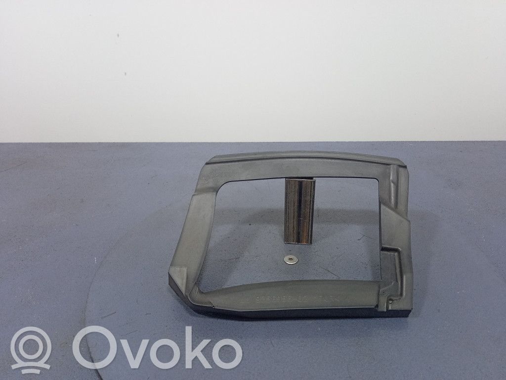 BMW 7 G11 G12 Muu kynnyksen/pilarin verhoiluelementti 