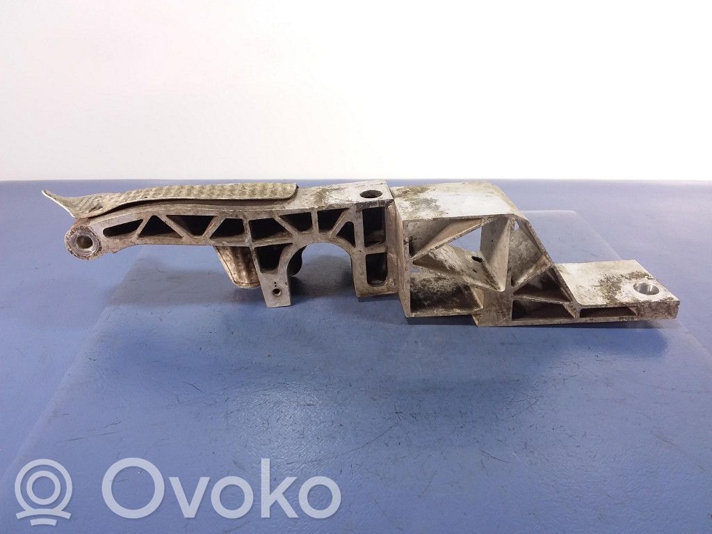 Porsche Panamera (970) Etuapurunko 