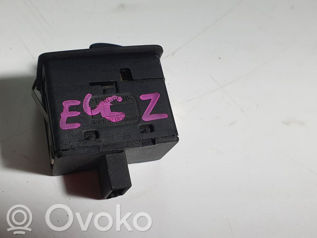 Elektrisko logu slēdzis   6902174