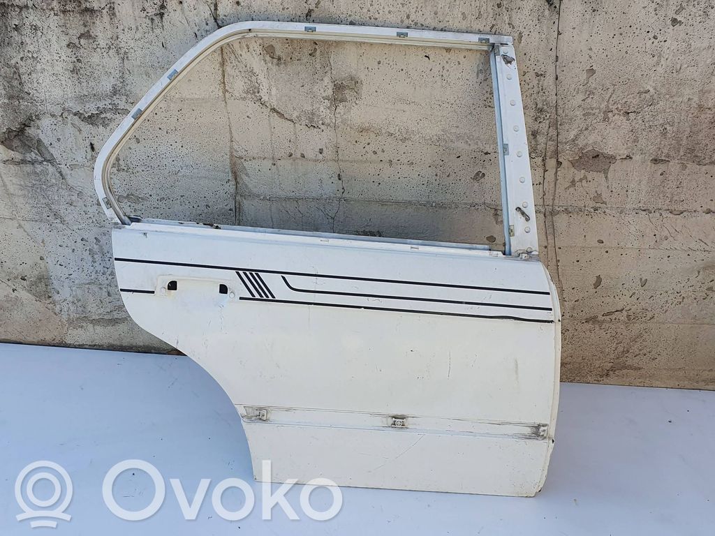 BMW 3 E30 Galinės durys 