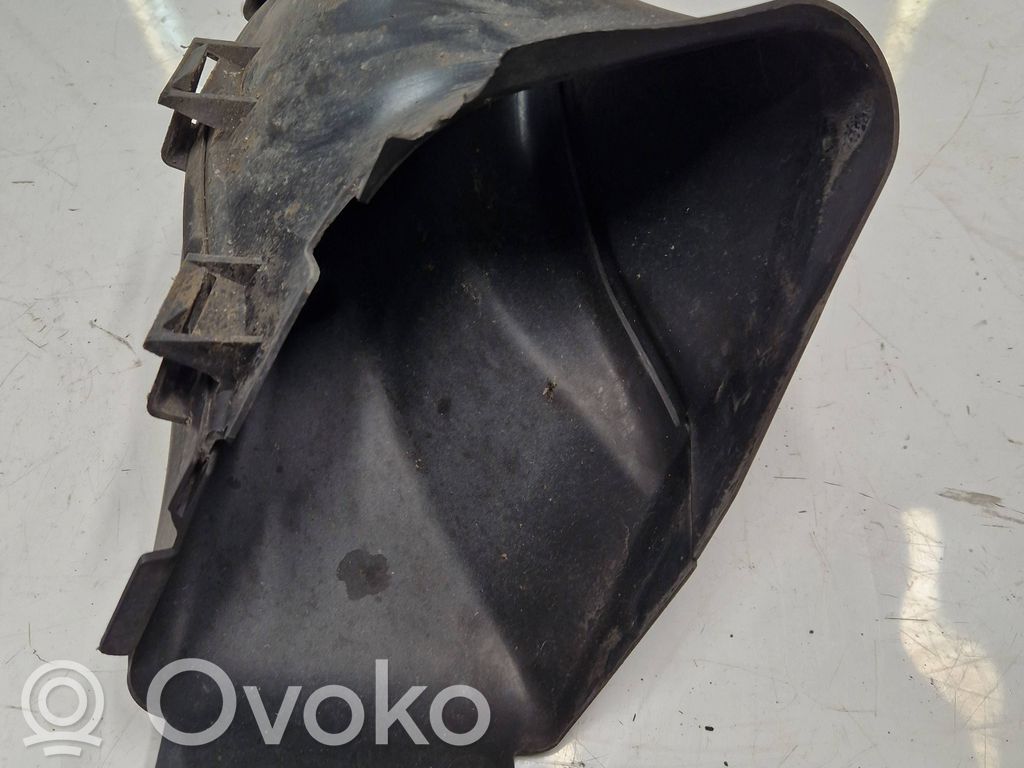 BMW 1 E81 E87 Stabdžių aušinimo oro kanalas 