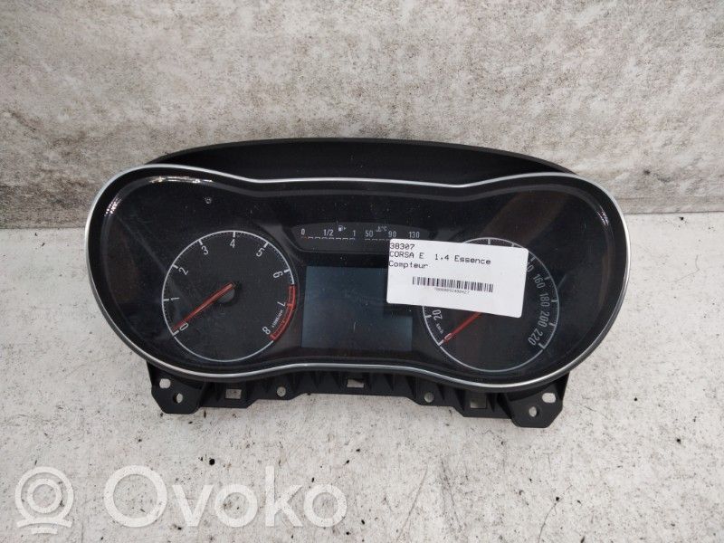 Opel Corsa E Speedometer (instrument cluster) 