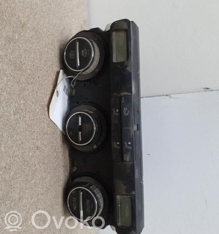 Volkswagen Golf V Panel klimatyzacji 