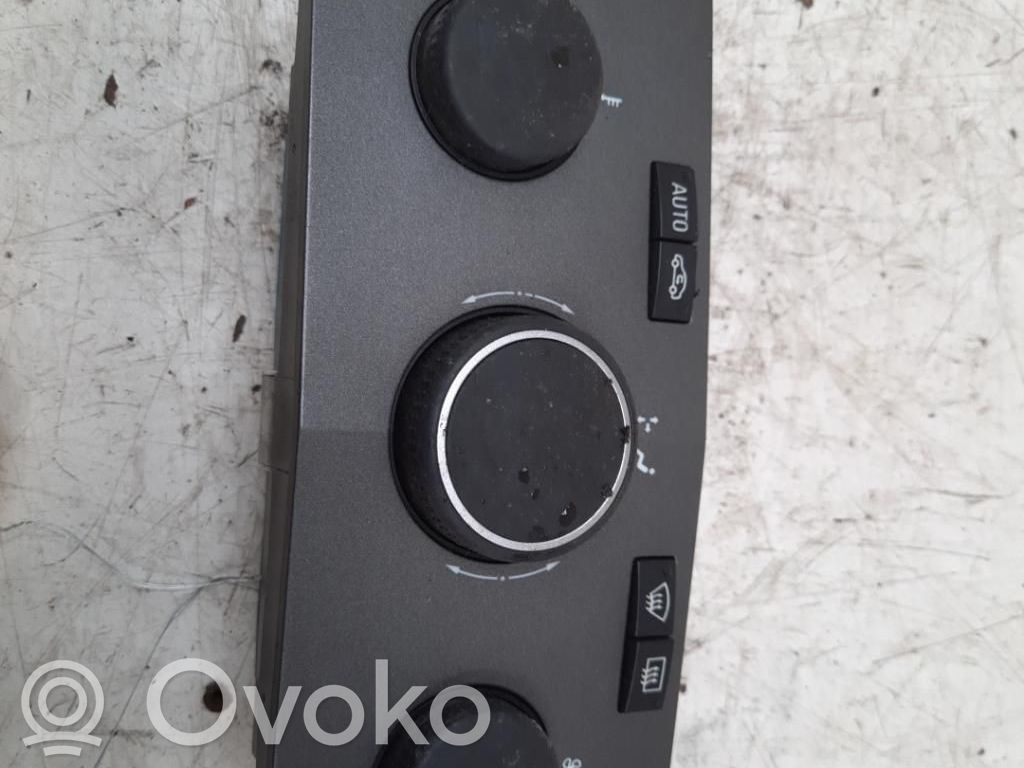 Opel Astra H Panel klimatyzacji 