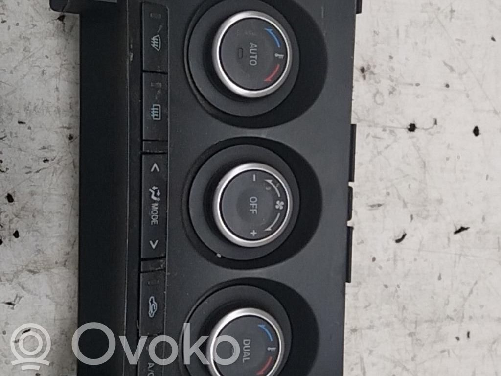 Mazda 3 II Climate control unit 