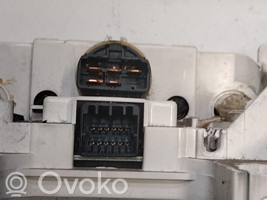 Mazda 323 Climate control unit 