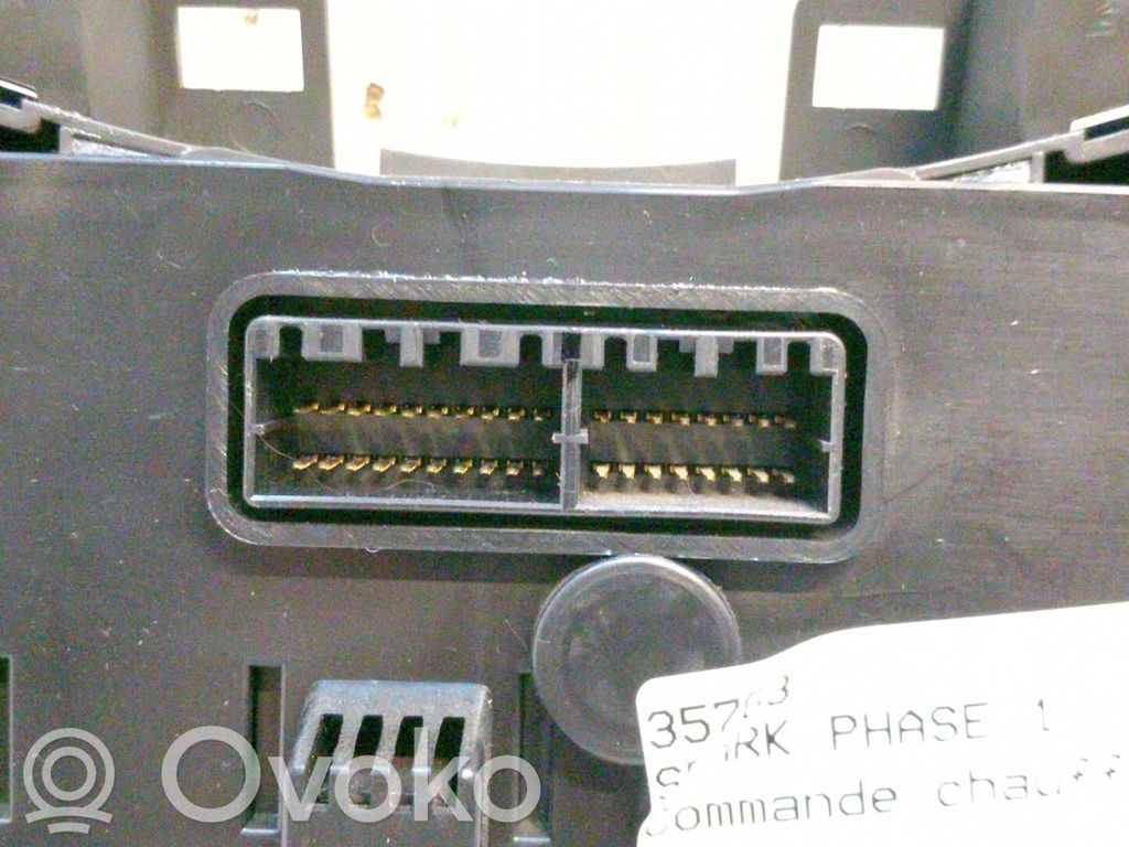 Chevrolet Spark Climate control unit 
