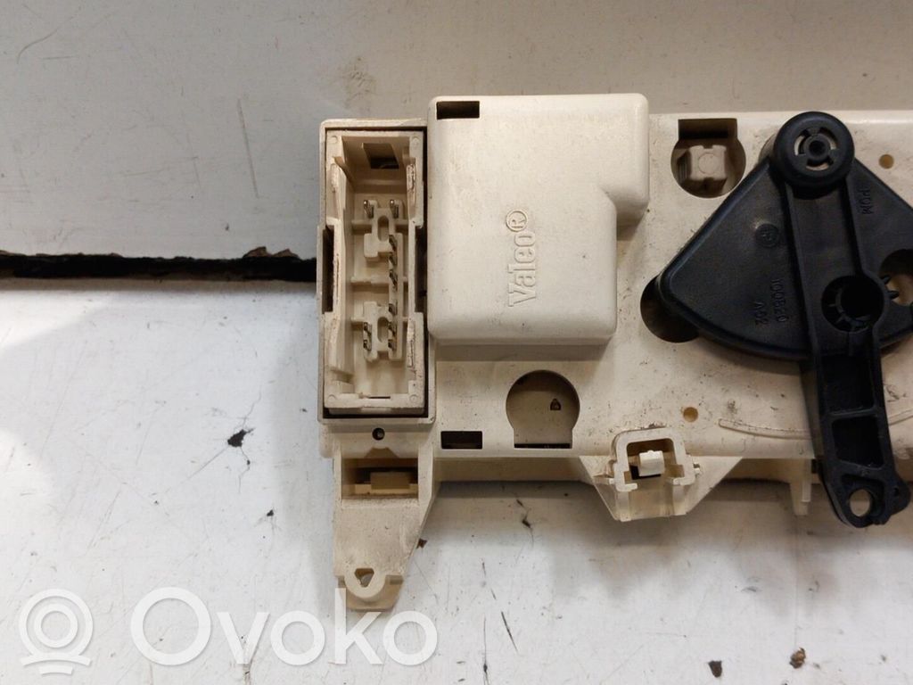 Renault Megane I Climate control unit 