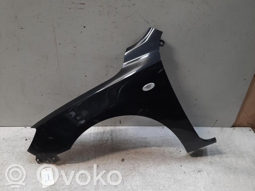 Mazda 3 I Sparnas 