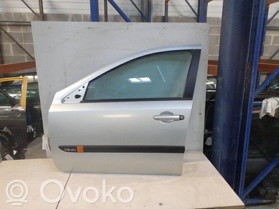 Renault Laguna II Puerta delantera 