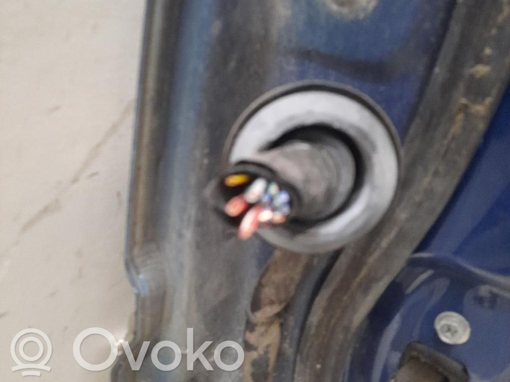 Nissan Terrano Дверь 