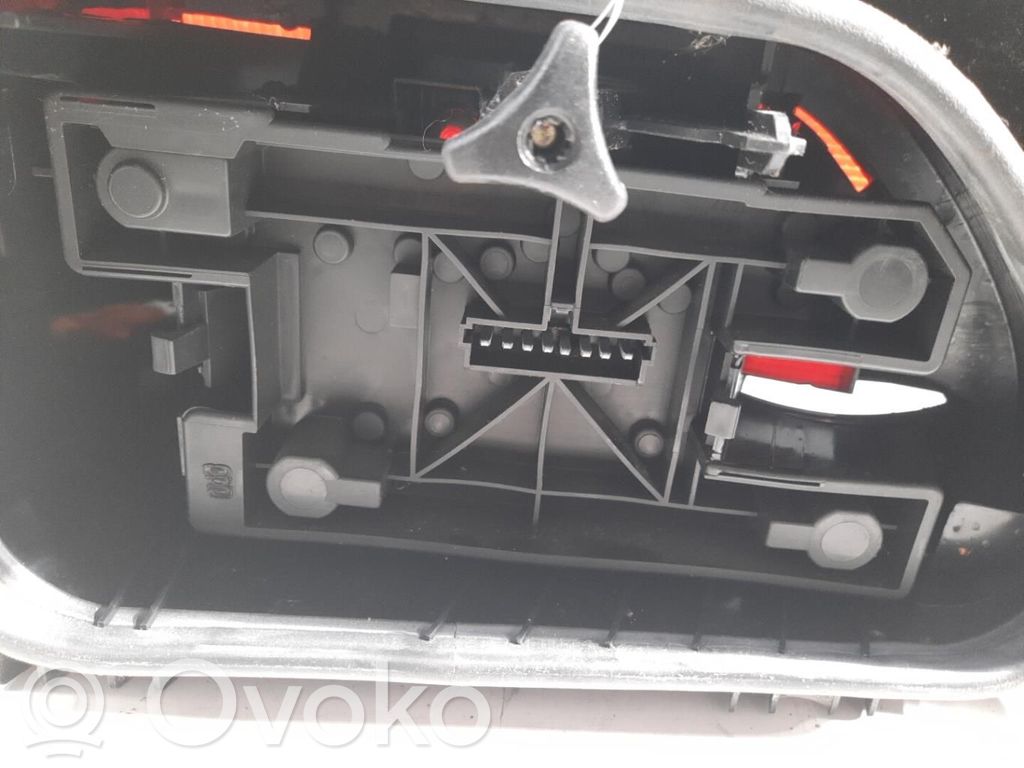 Renault Clio I Galinis žibintas kėbule 