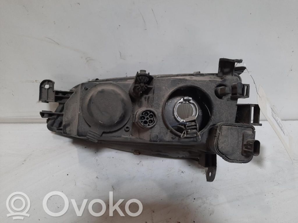 Opel Vectra B Phare frontale 