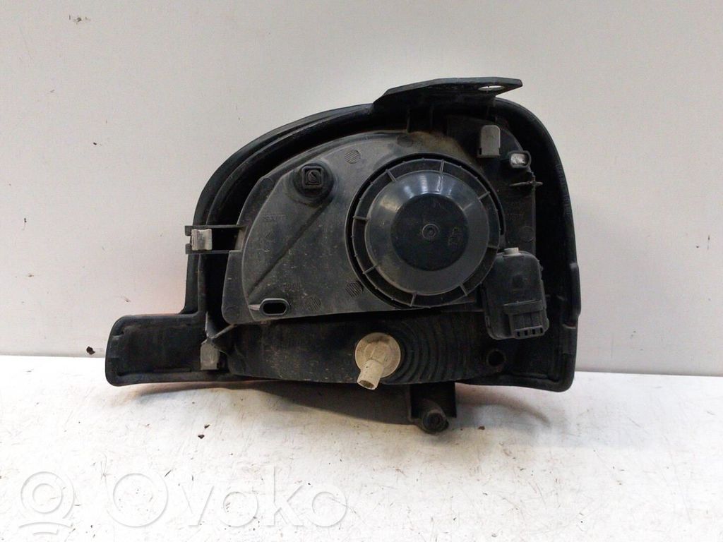 Renault Kangoo I Lampa przednia 