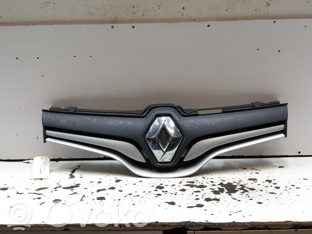 Renault Kangoo II Etusäleikkö 