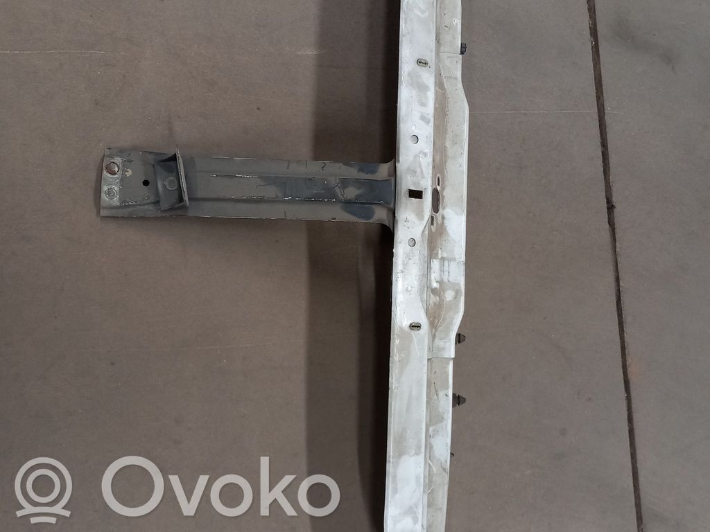 Renault Master II Radiatoru paneļa augšējā daļa (televizors) 