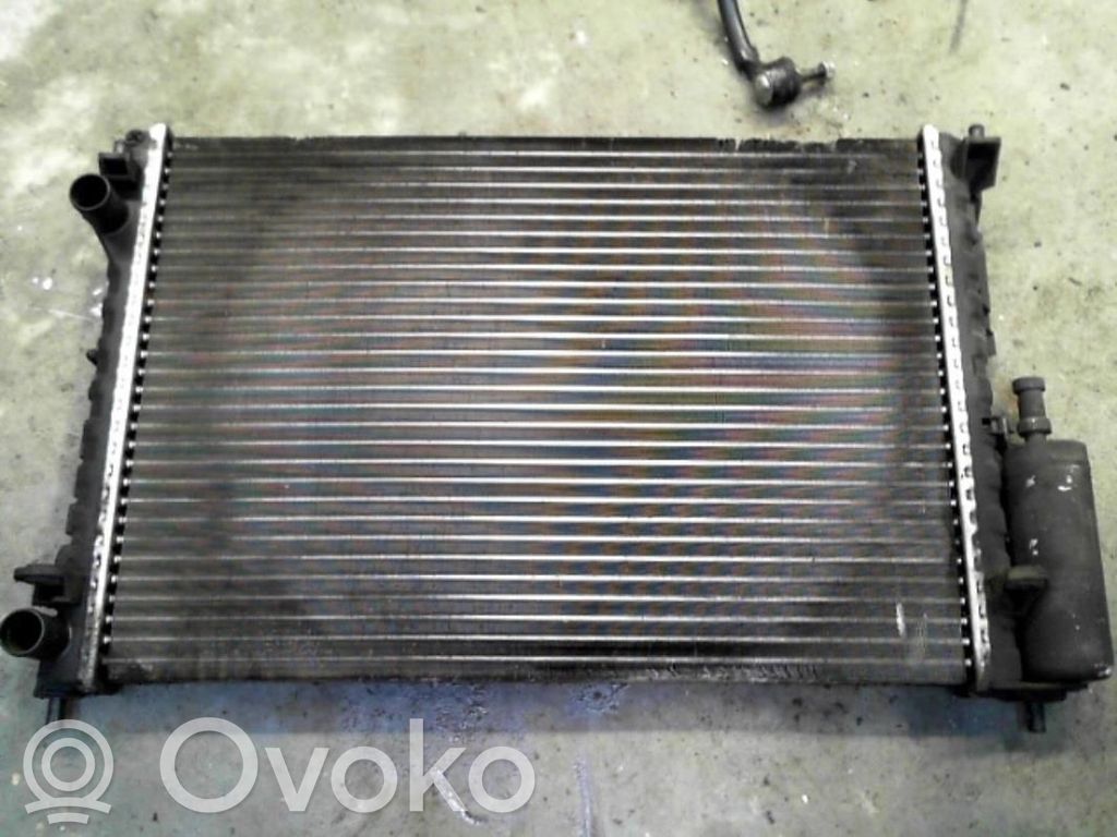 Renault Laguna I Coolant radiator 