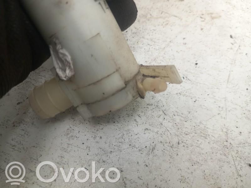 Nissan NV200 Windscreen/windshield washer pump 